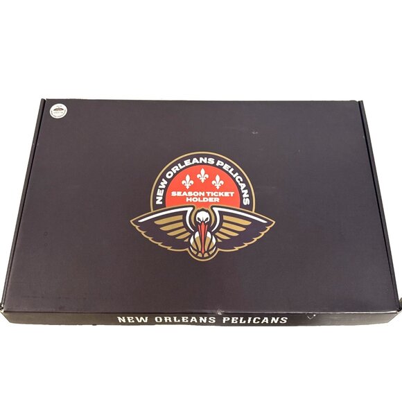 New In Box NBA New Orleans Pelicans (2023-24) Reversible Door Hanger Sign - Picture 3 of 10